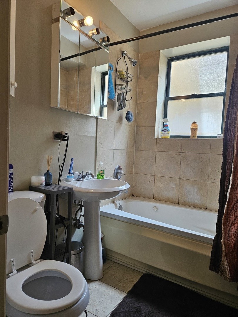 7213 S Yates Boulevard 3a Property Photo 11
