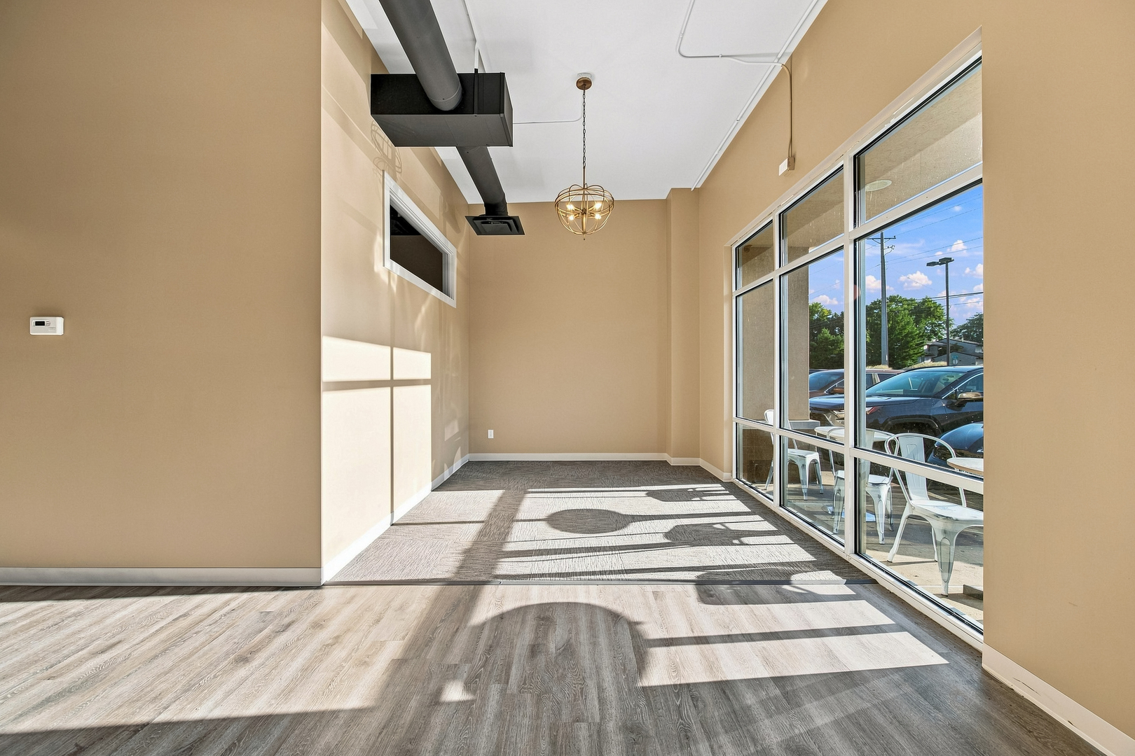 3441 Devils Glen Road Property Photo 7