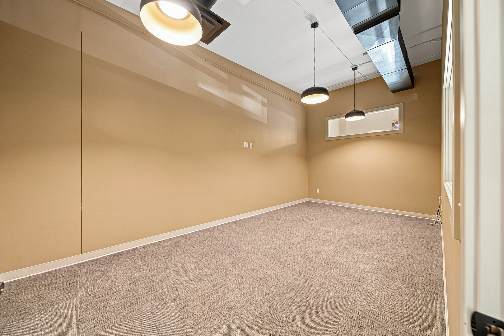 3441 Devils Glen Road Property Photo 17