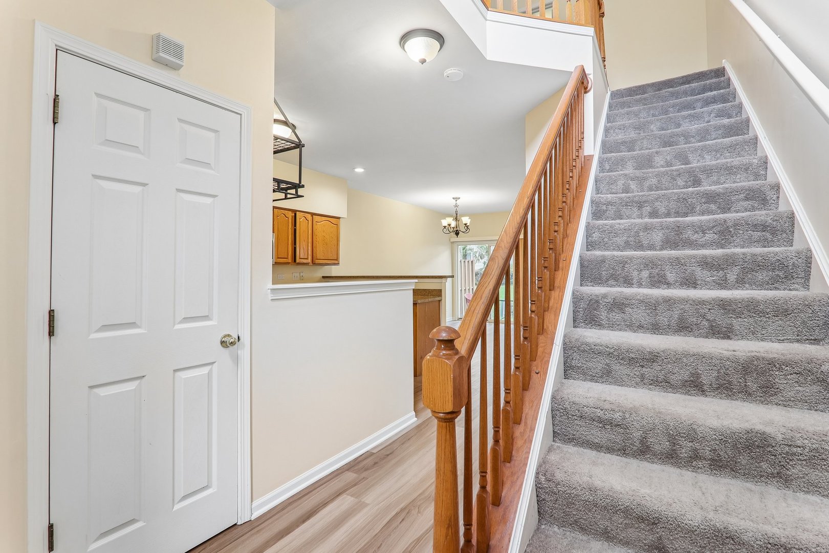 984 Parkhill Circle Property Photo 6
