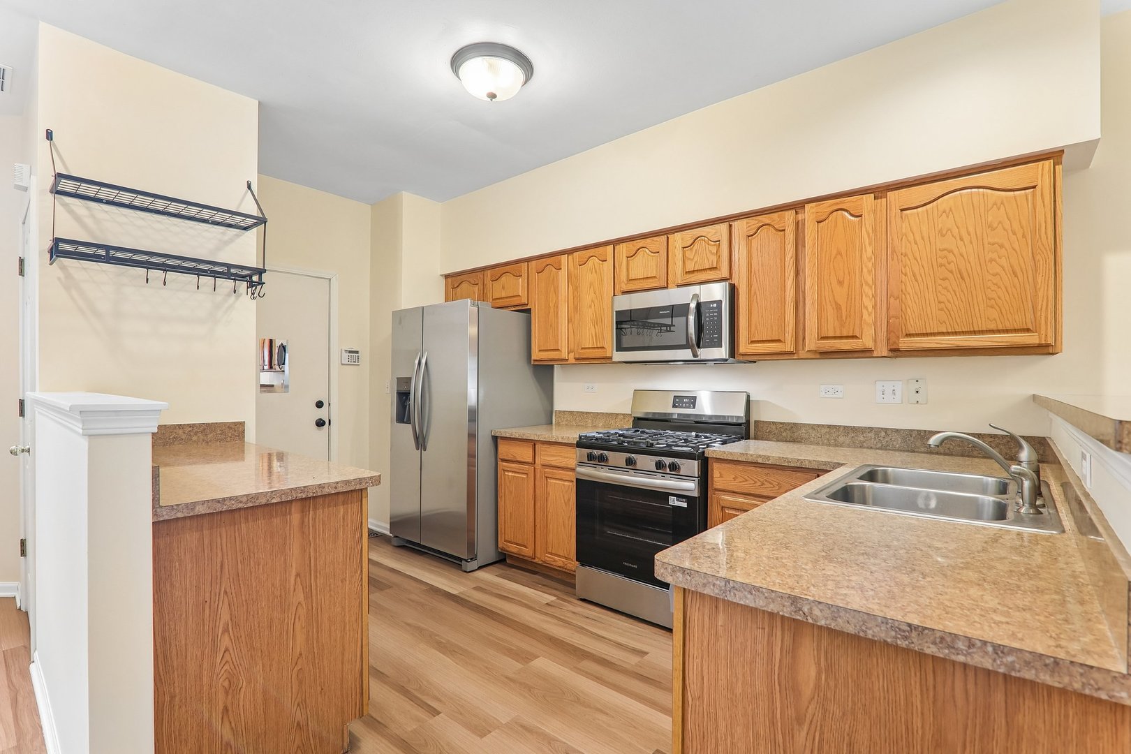 984 Parkhill Circle Property Photo 16