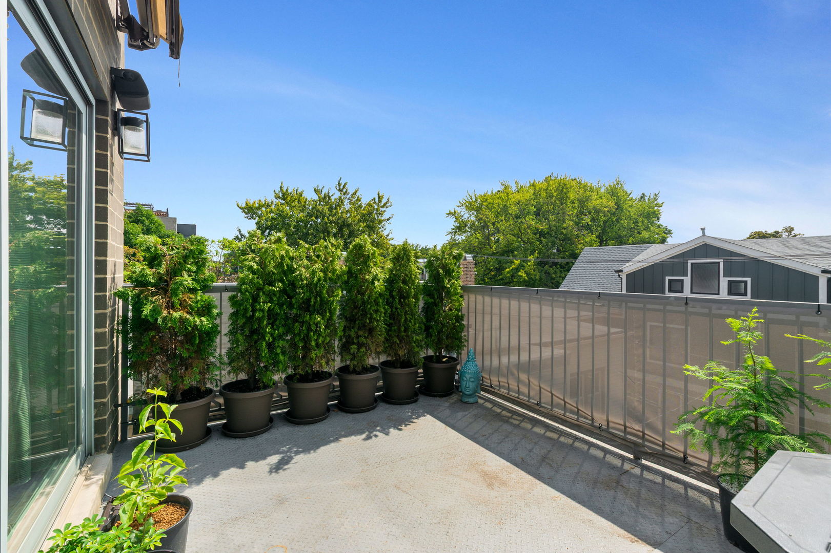 2207 W Belmont Avenue 3 Property Photo 13