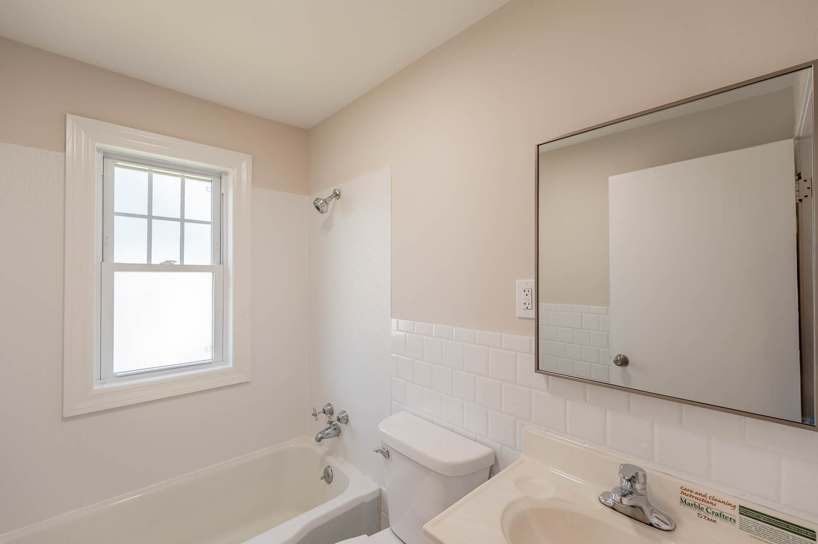 924 Broadway Avenue Property Photo 8