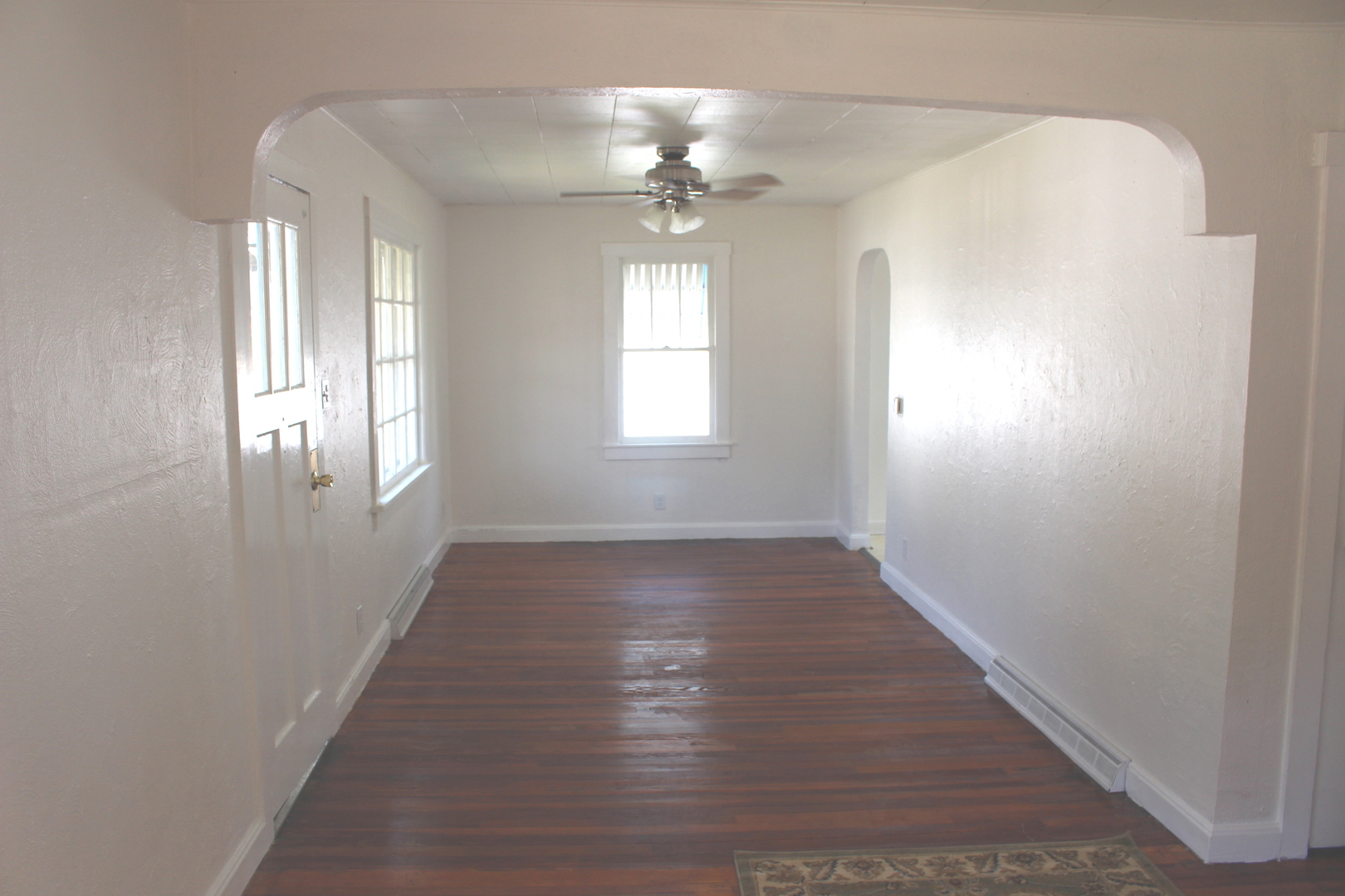 212 W White Street Property Photo 3