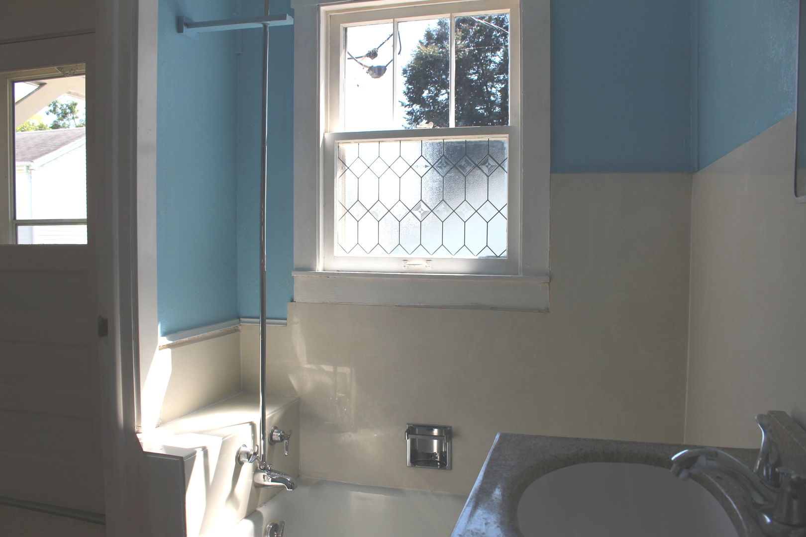 212 W White Street Property Photo 6