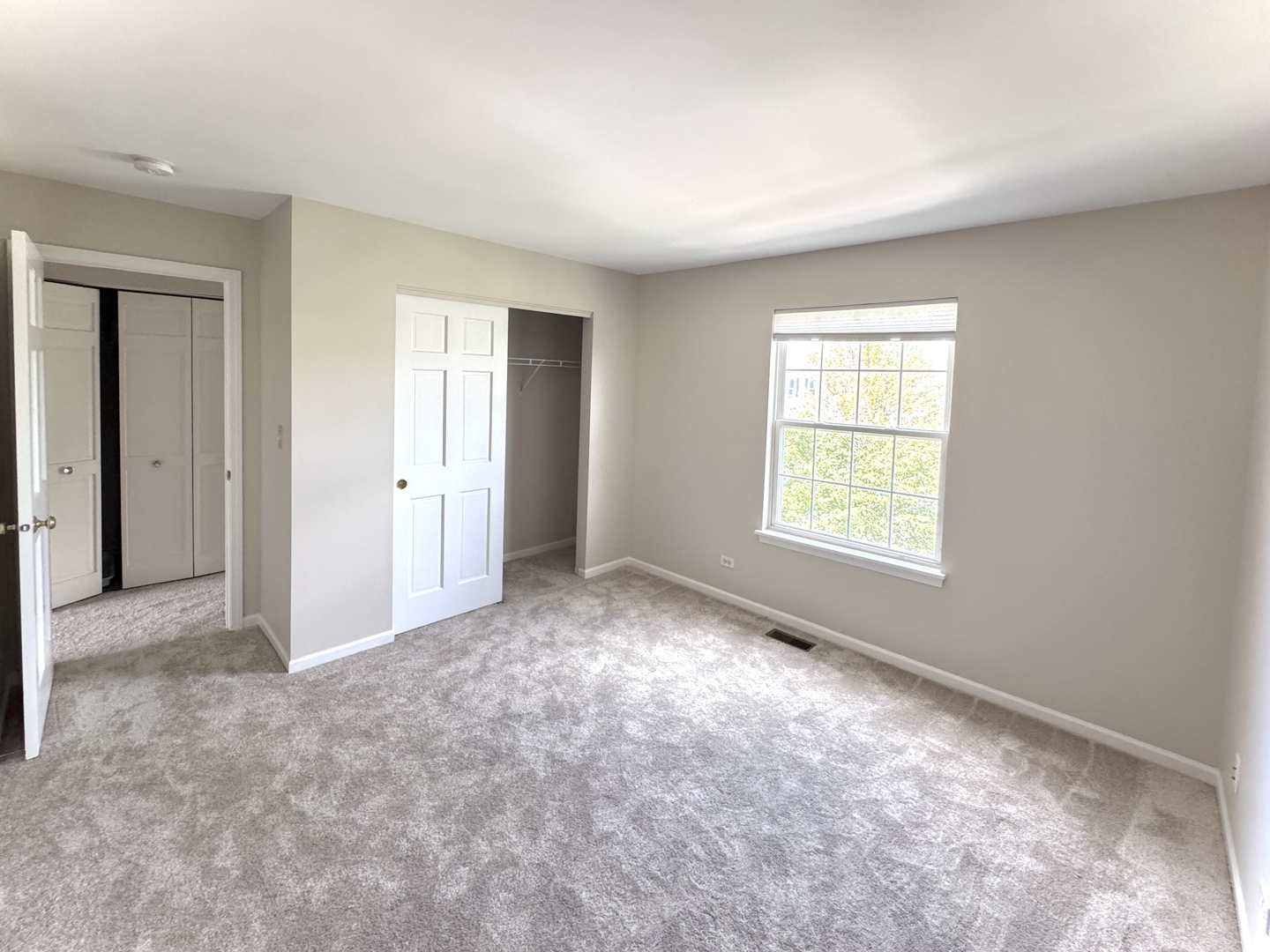 2424 Courtyard Circle 5 Property Photo 18