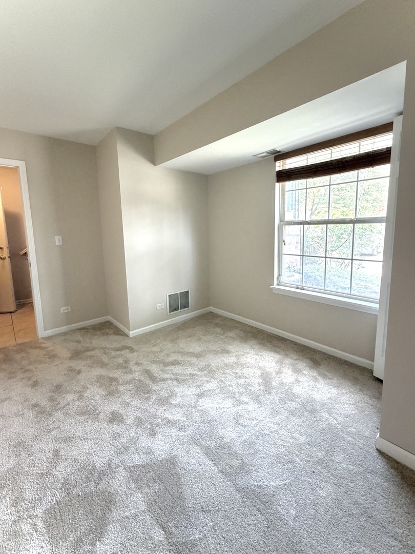 2424 Courtyard Circle 5 Property Photo 29