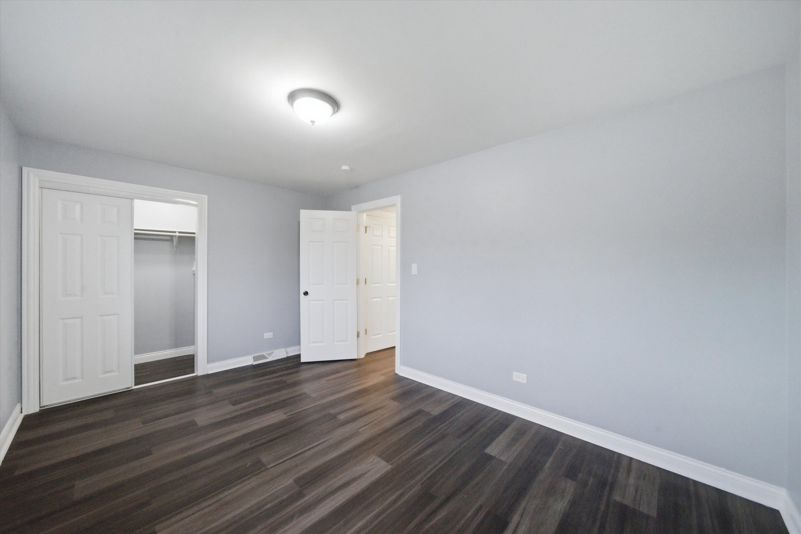 2805 E 130th Street Property Photo 15