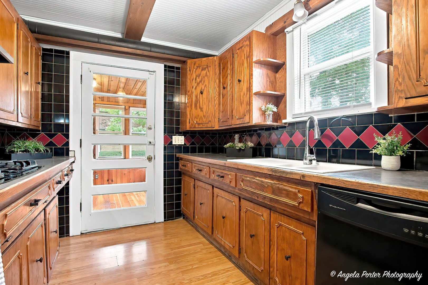 1703 N Jackson Street Property Photo 15