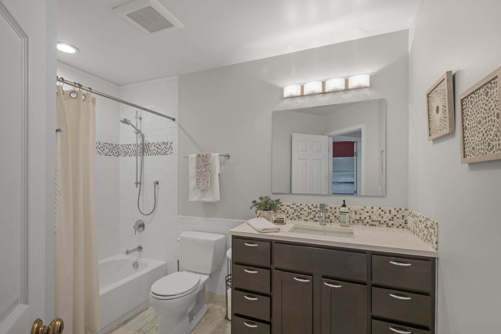 1650 Alemeda Lane Property Photo 24