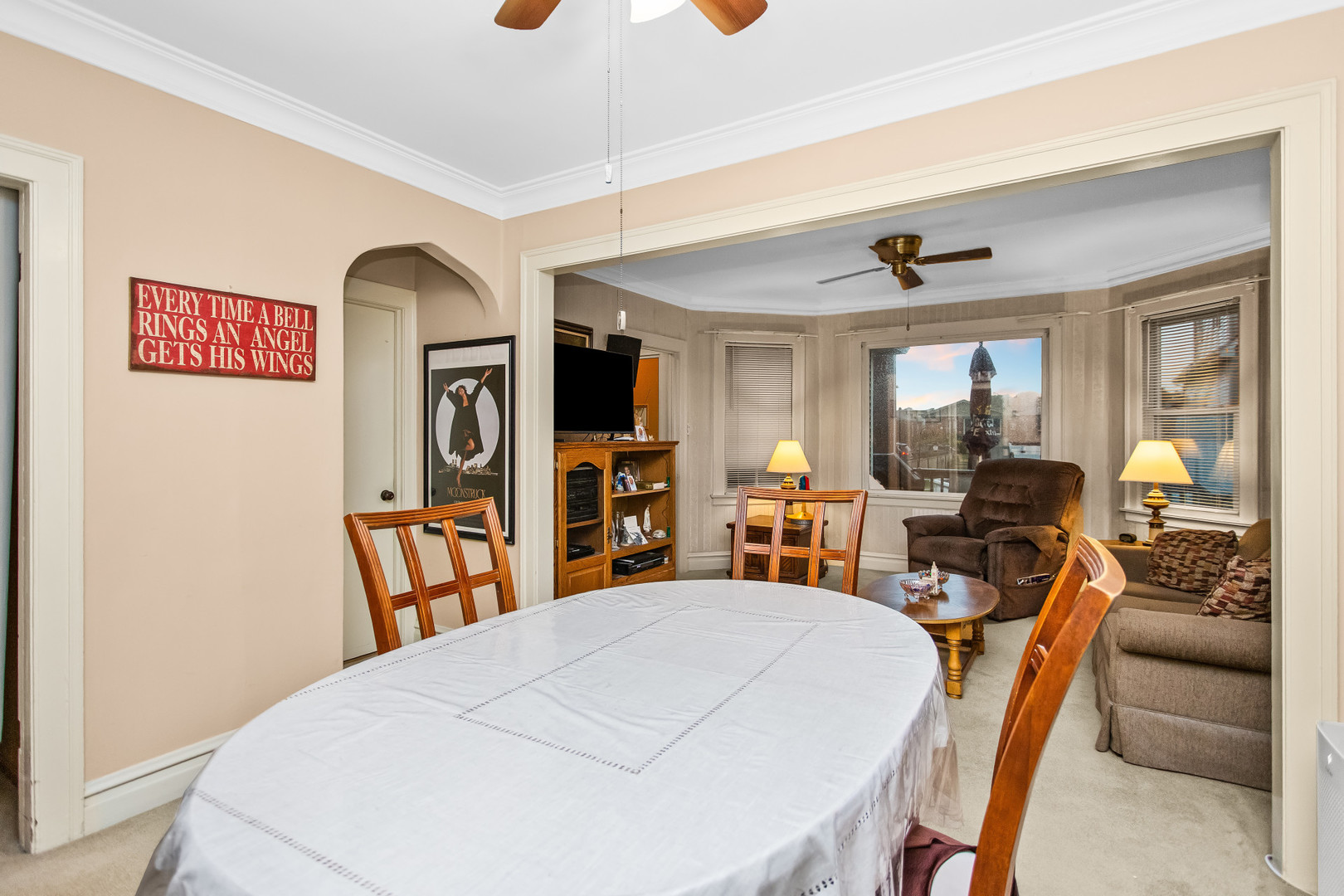 3872 N Ottawa Avenue Property Photo 4