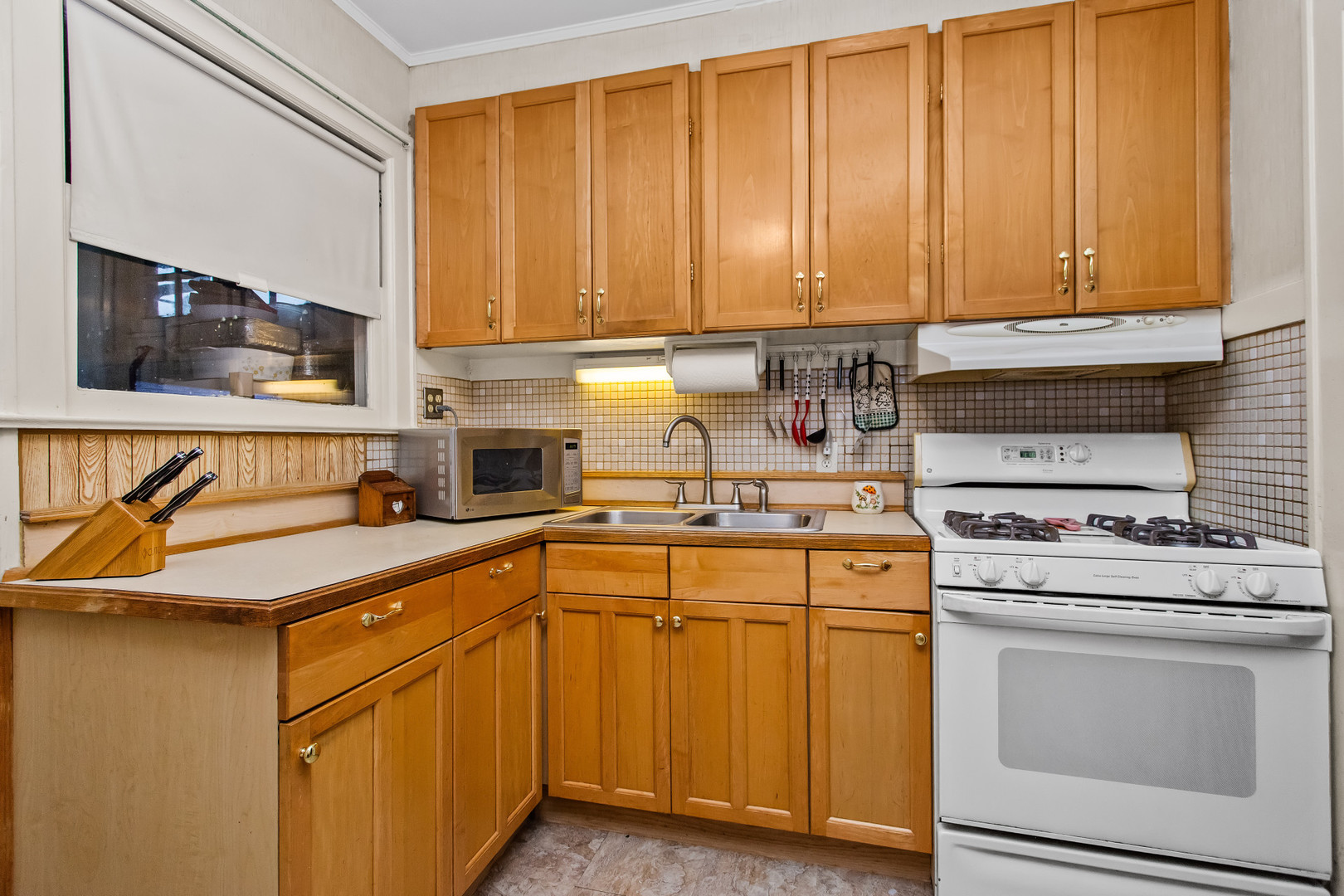 3872 N Ottawa Avenue Property Photo 7