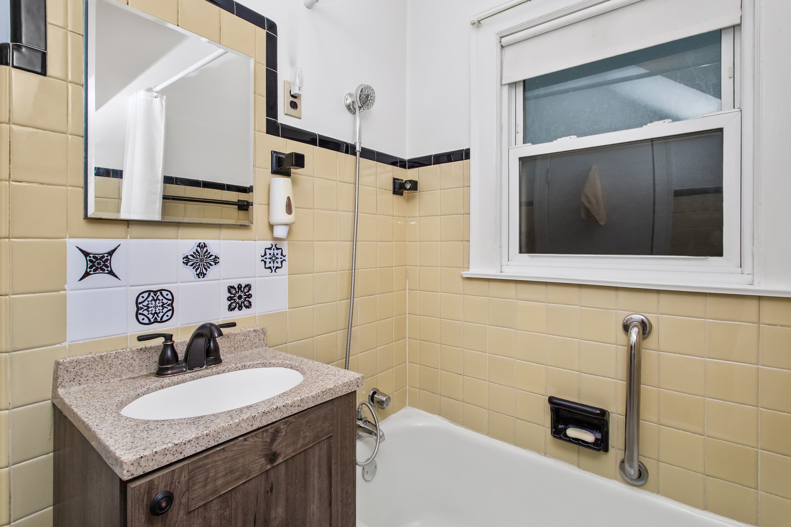 3872 N Ottawa Avenue Property Photo 9