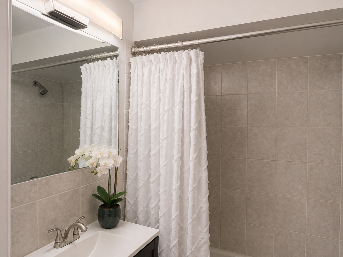 4935 W Cullom Avenue G Property Photo 6