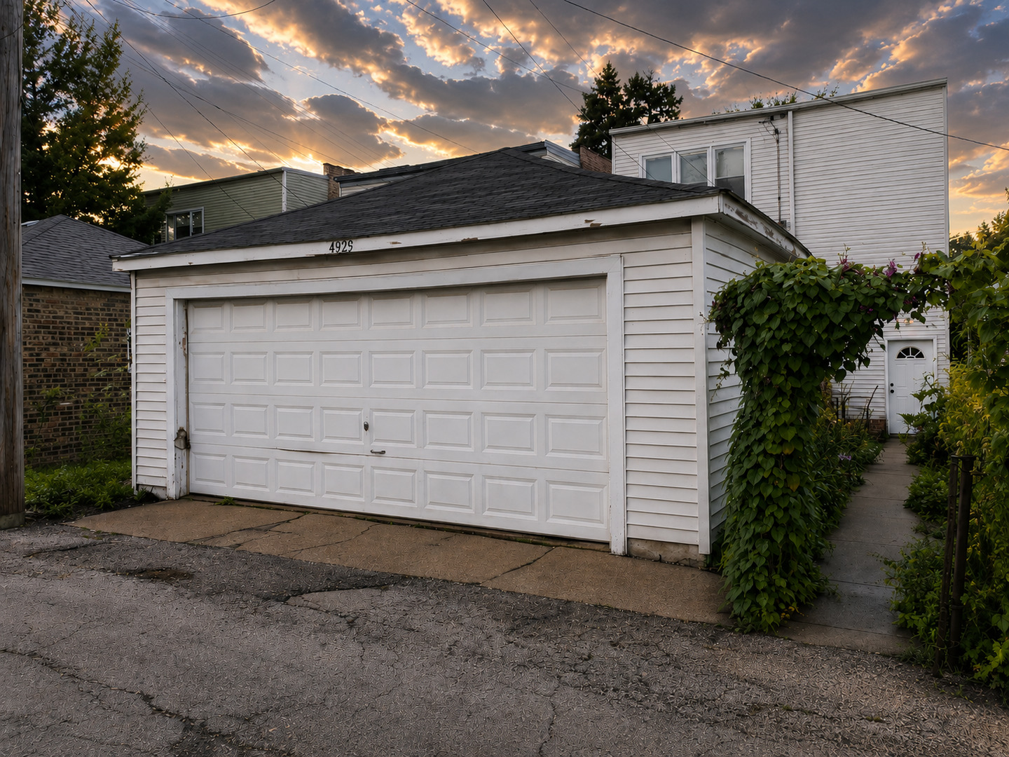 4935 W Cullom Avenue G Property Photo 10