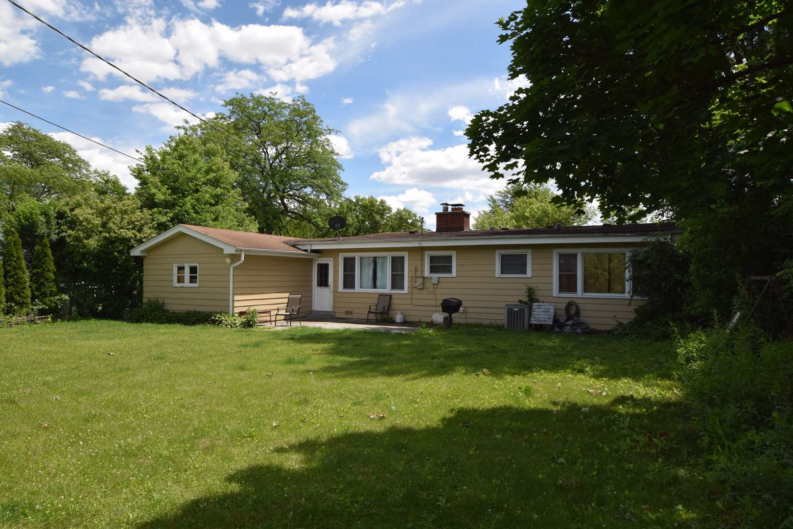2226 Central Road Property Photo 3