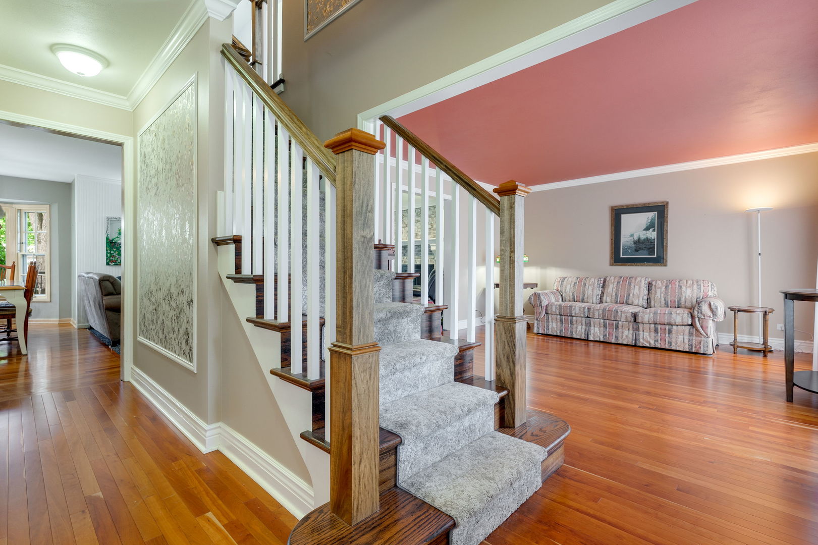 174 S Montclair Avenue Property Photo 3