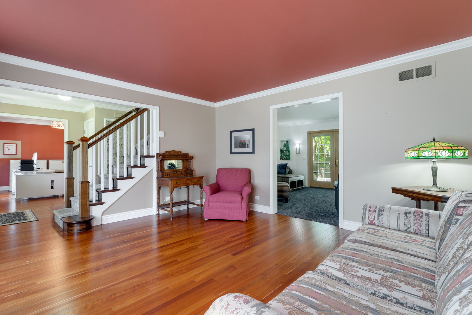 174 S Montclair Avenue Property Photo 4