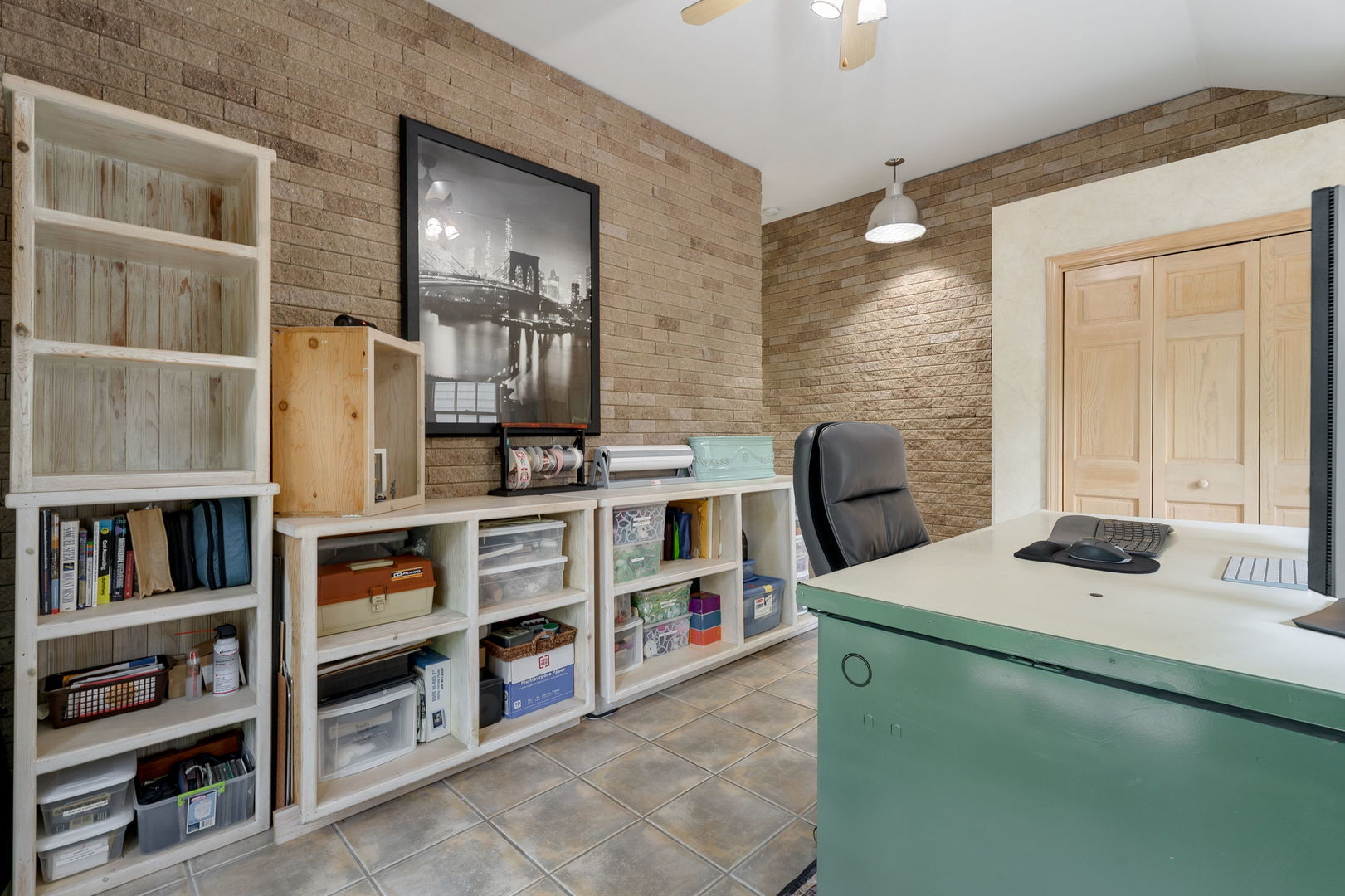 174 S Montclair Avenue Property Photo 12