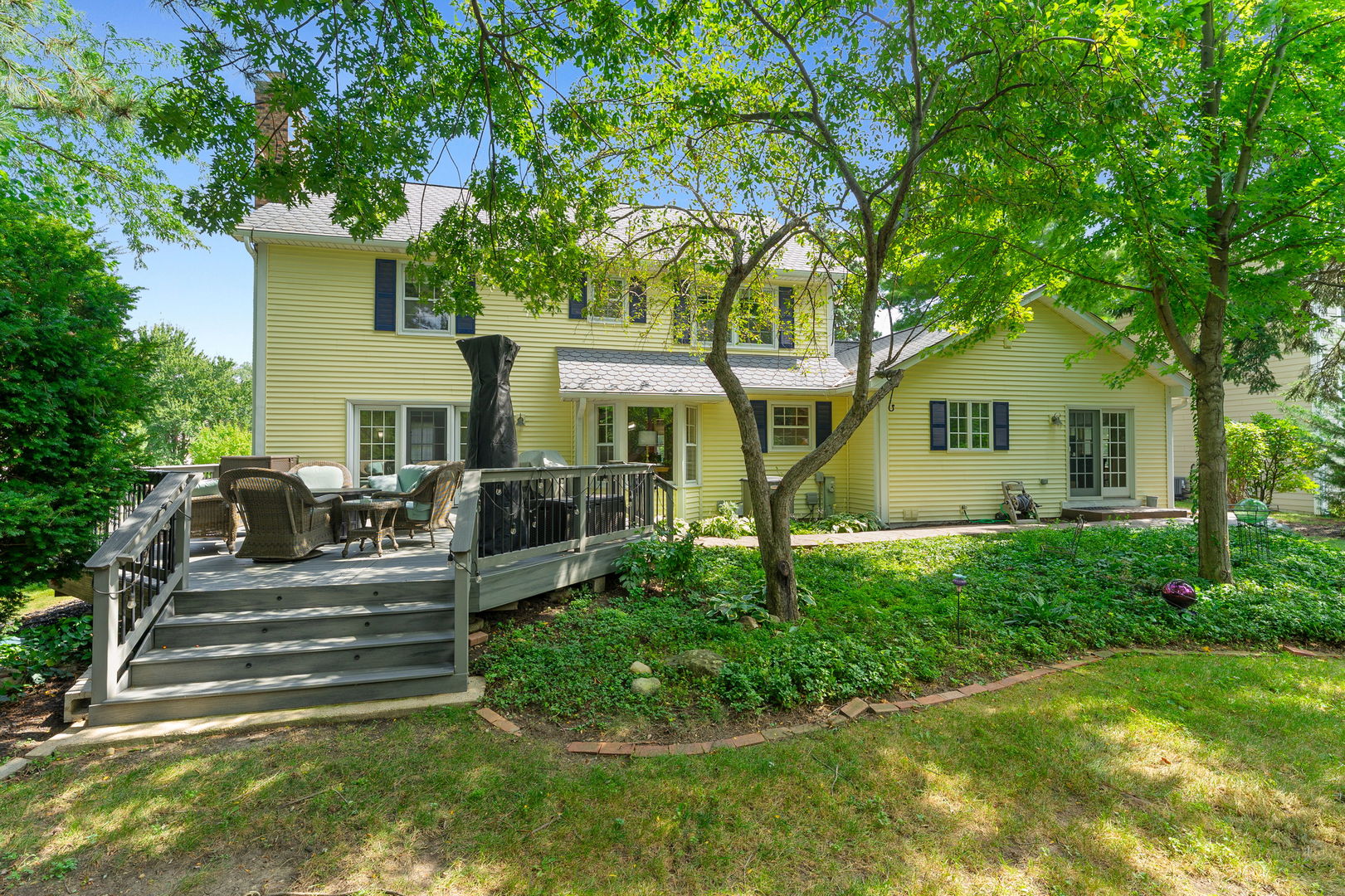 174 S Montclair Avenue Property Photo 25