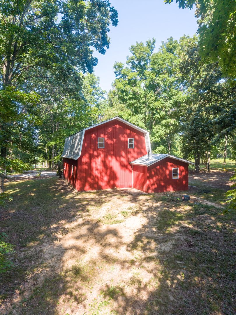 6600 Marshall Creek Road Property Photo 4
