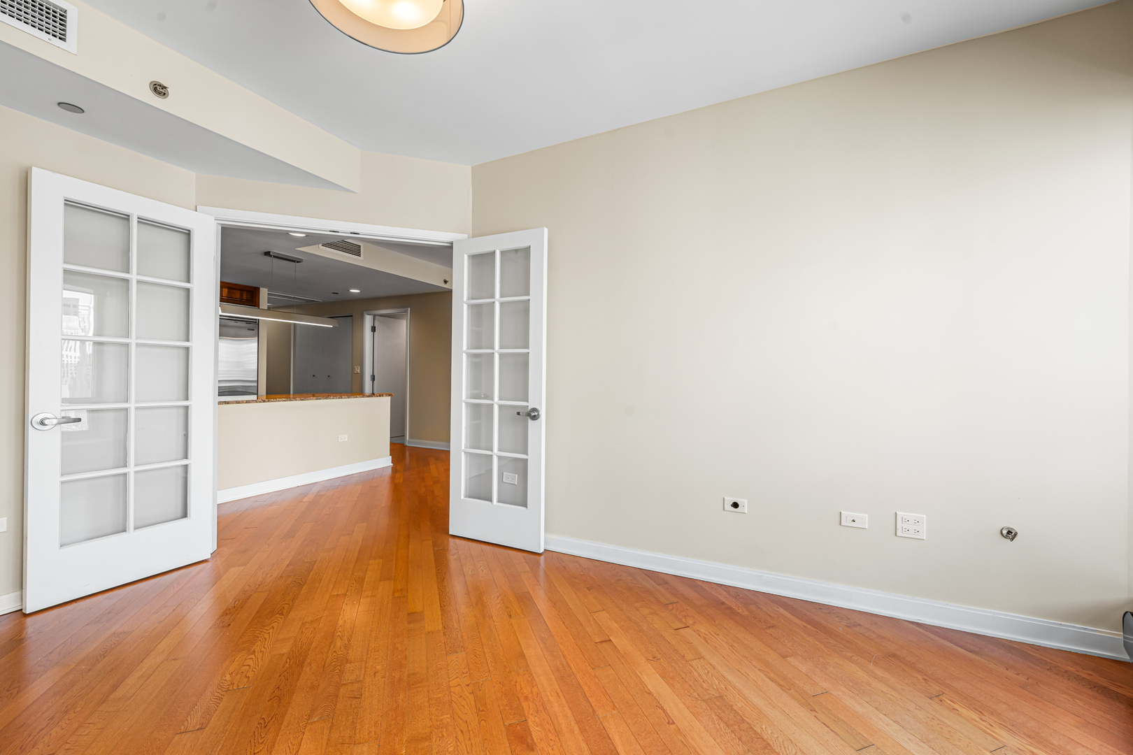 130 N Garland Court 3102 Property Photo 19
