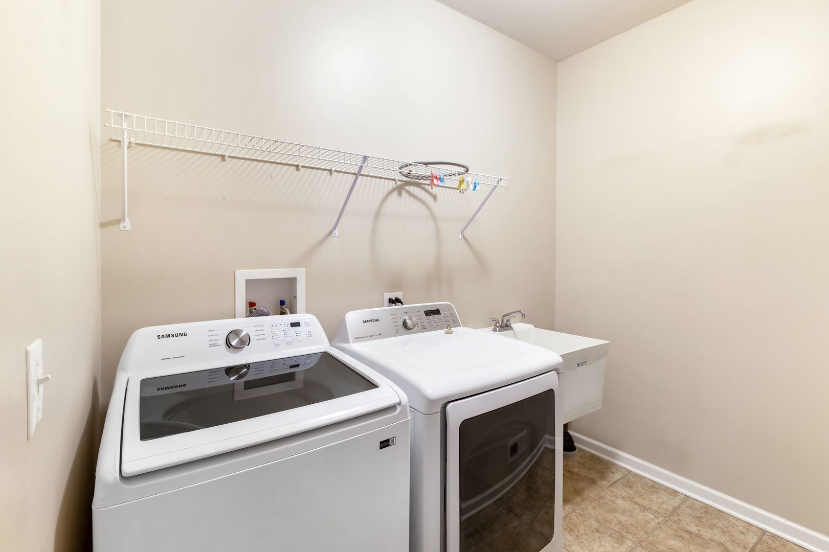1158 Falcon Ridge Drive Property Photo 13