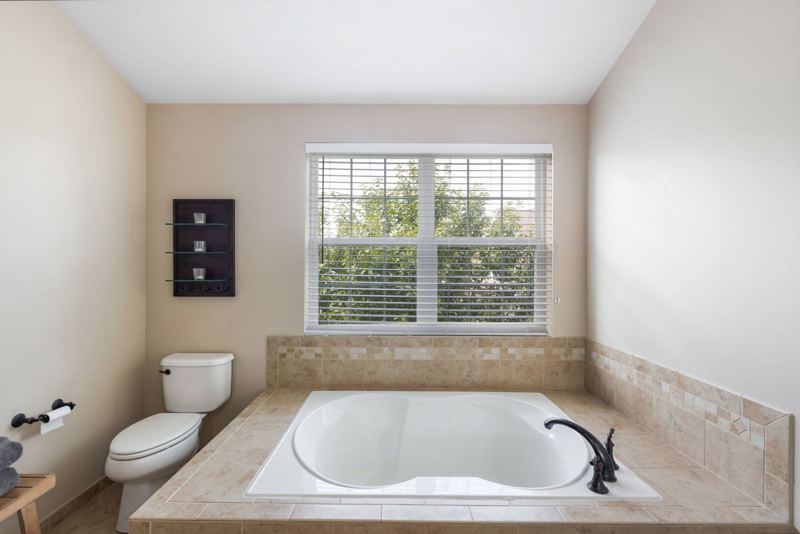 1158 Falcon Ridge Drive Property Photo 17