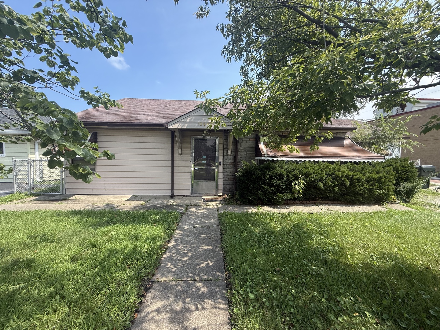 15843 Turner Avenue Property Photo 1