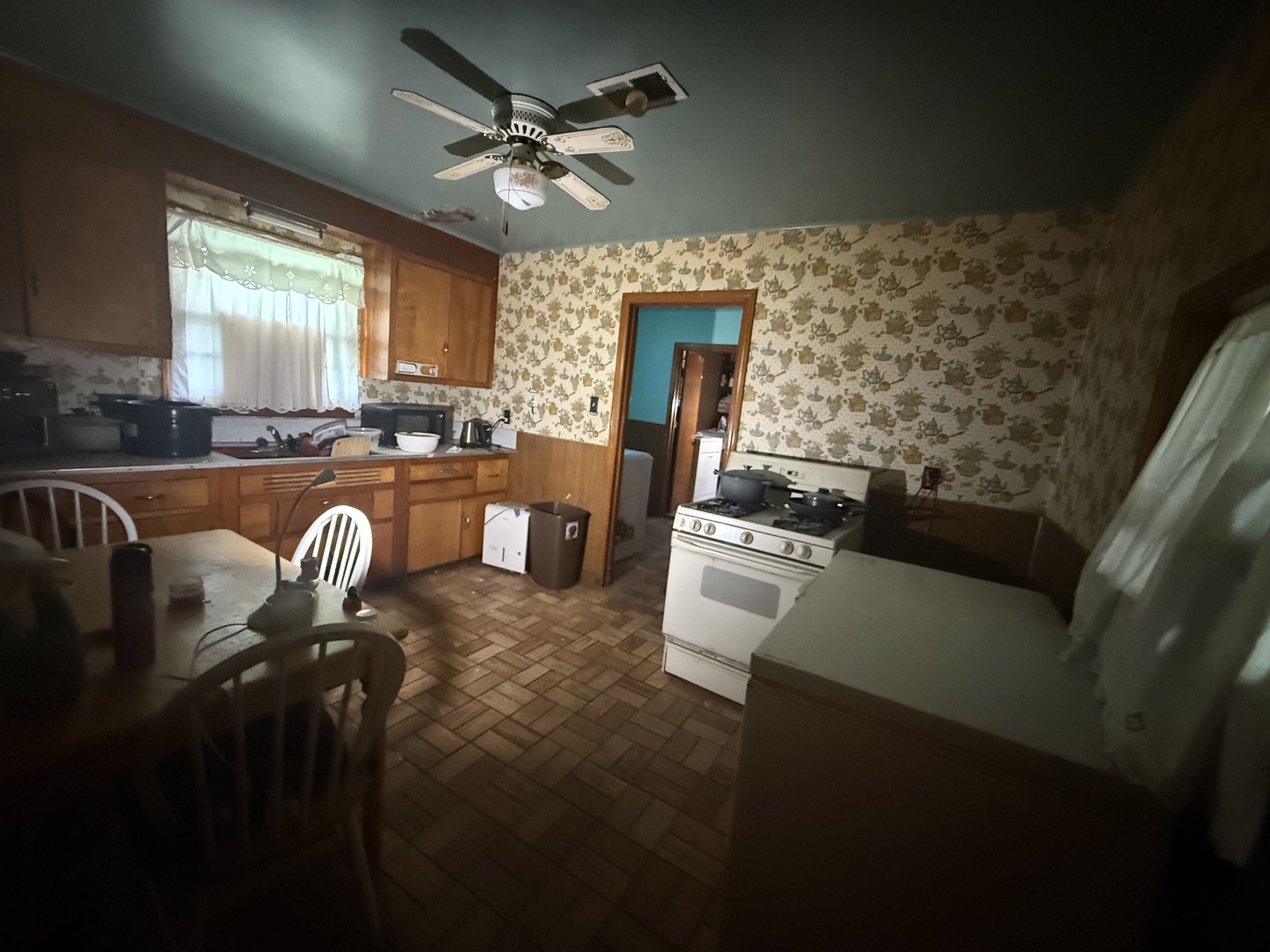 15843 Turner Avenue Property Photo 5
