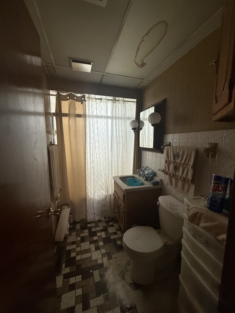 15843 Turner Avenue Property Photo 7