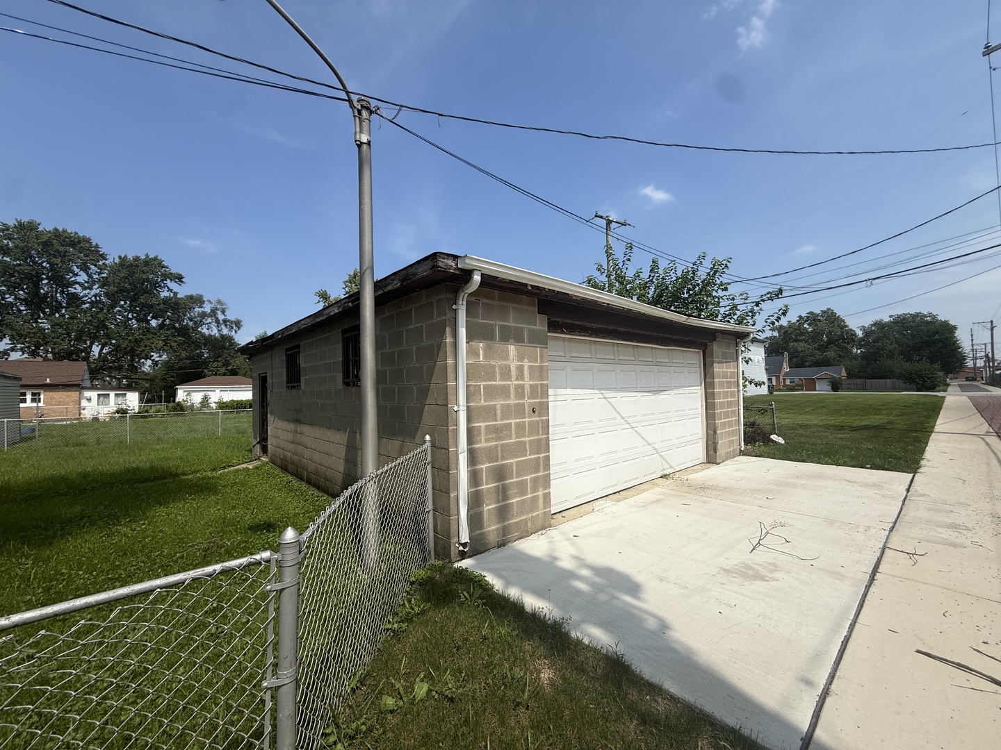 15843 Turner Avenue Property Photo 12