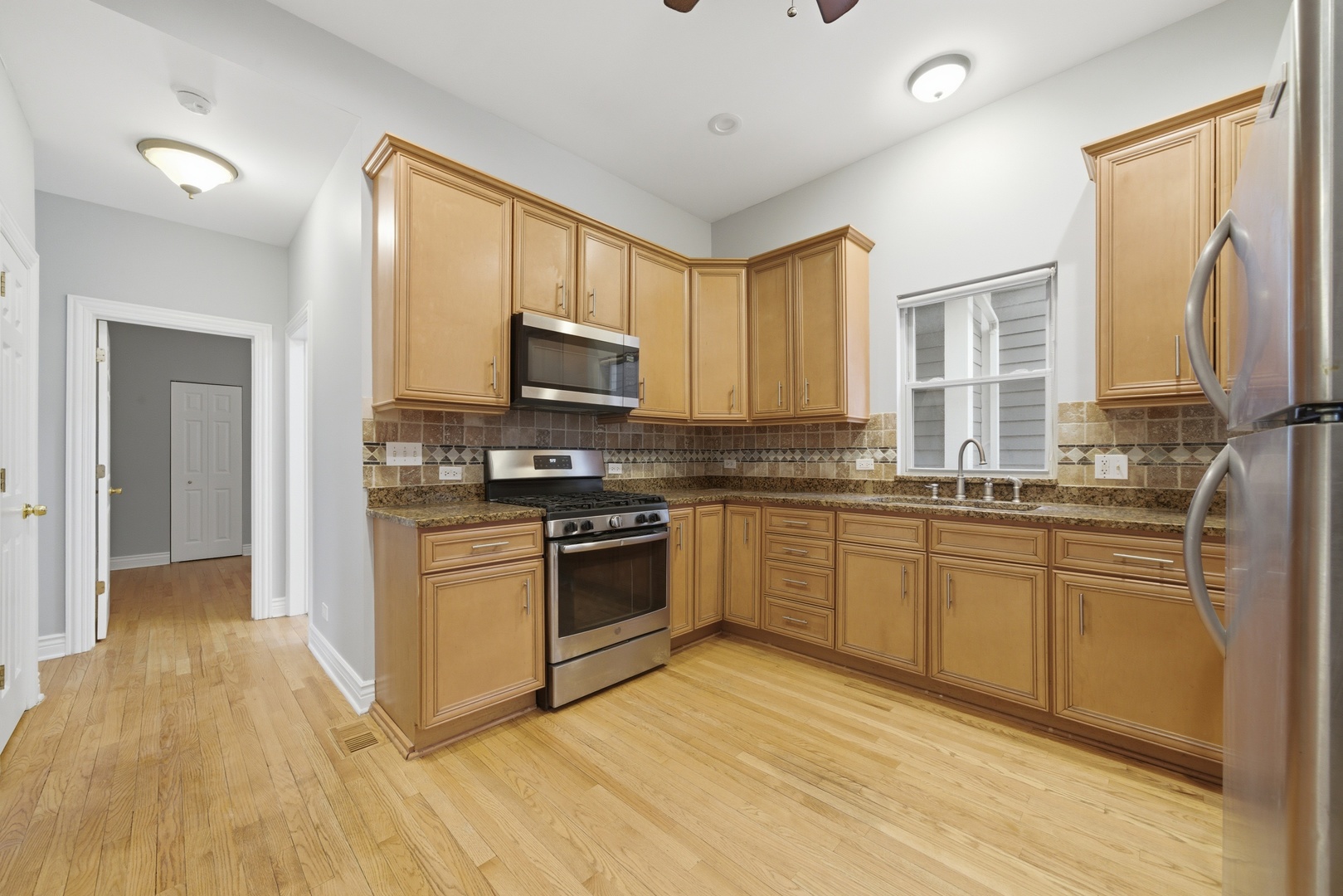 4545 N Lawndale Avenue Property Photo 3