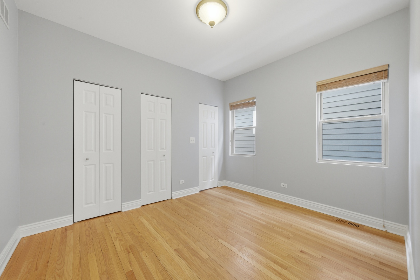 4545 N Lawndale Avenue Property Photo 5