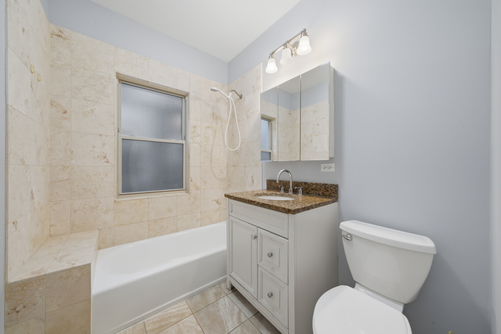 4545 N Lawndale Avenue Property Photo 7