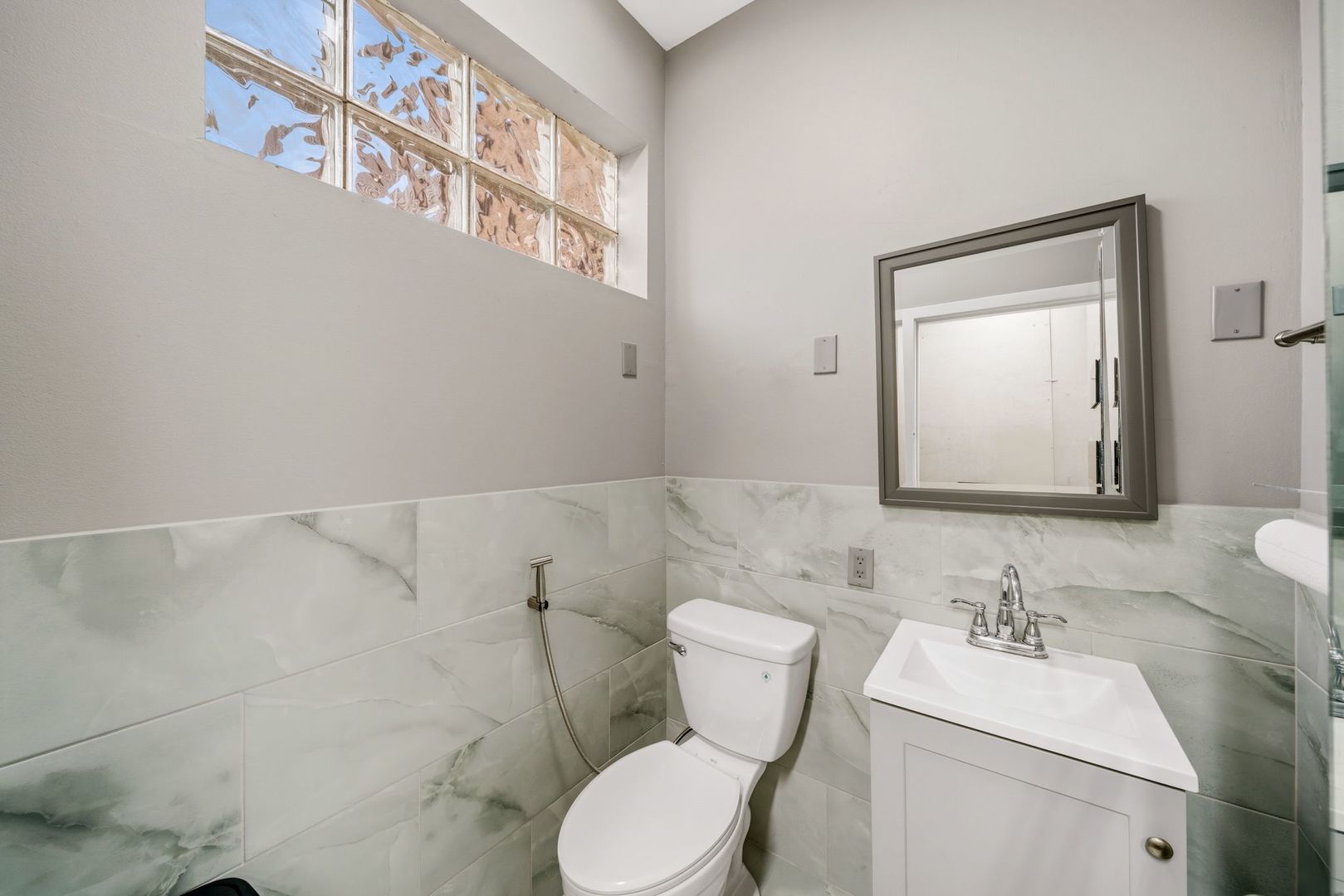 6009 Dempster Street Property Photo 20