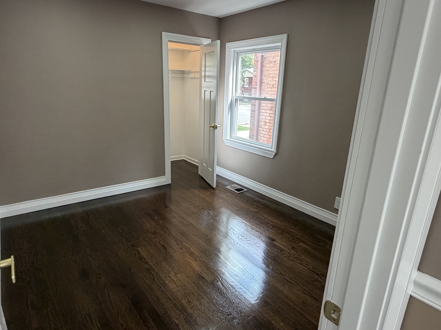7254 S Talman Avenue Property Photo 12