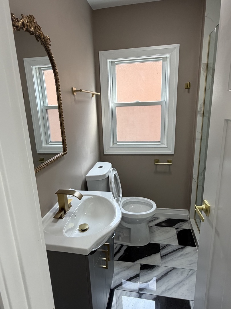 7254 S Talman Avenue Property Photo 13