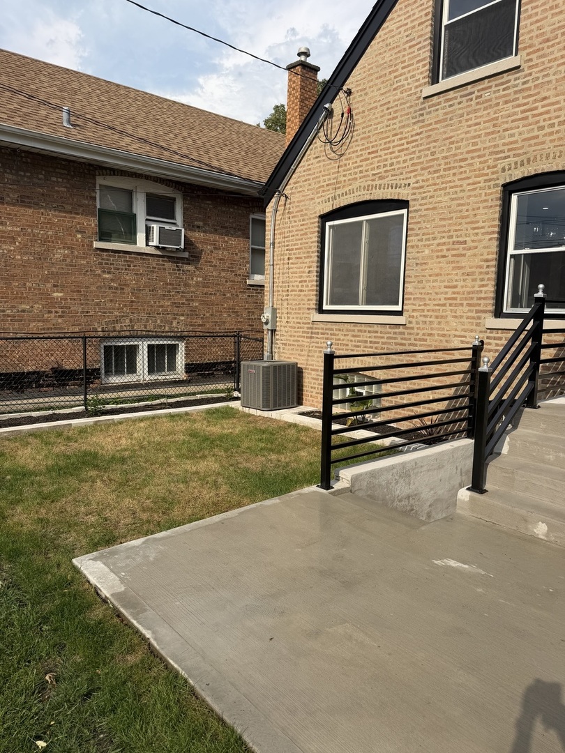 7254 S Talman Avenue Property Photo 34