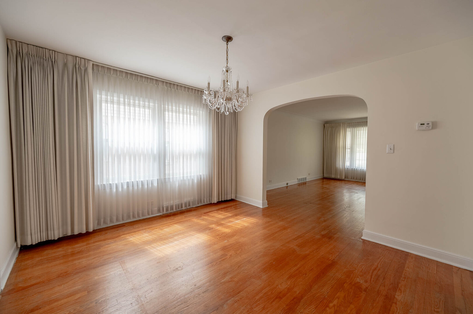 10221 S Trumbull Avenue Property Photo 4