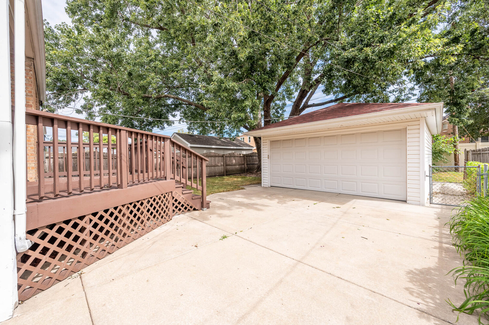 10221 S Trumbull Avenue Property Photo 13