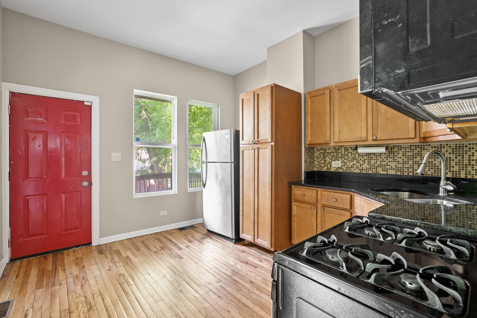 3344 W Fulton Boulevard Property Photo 7