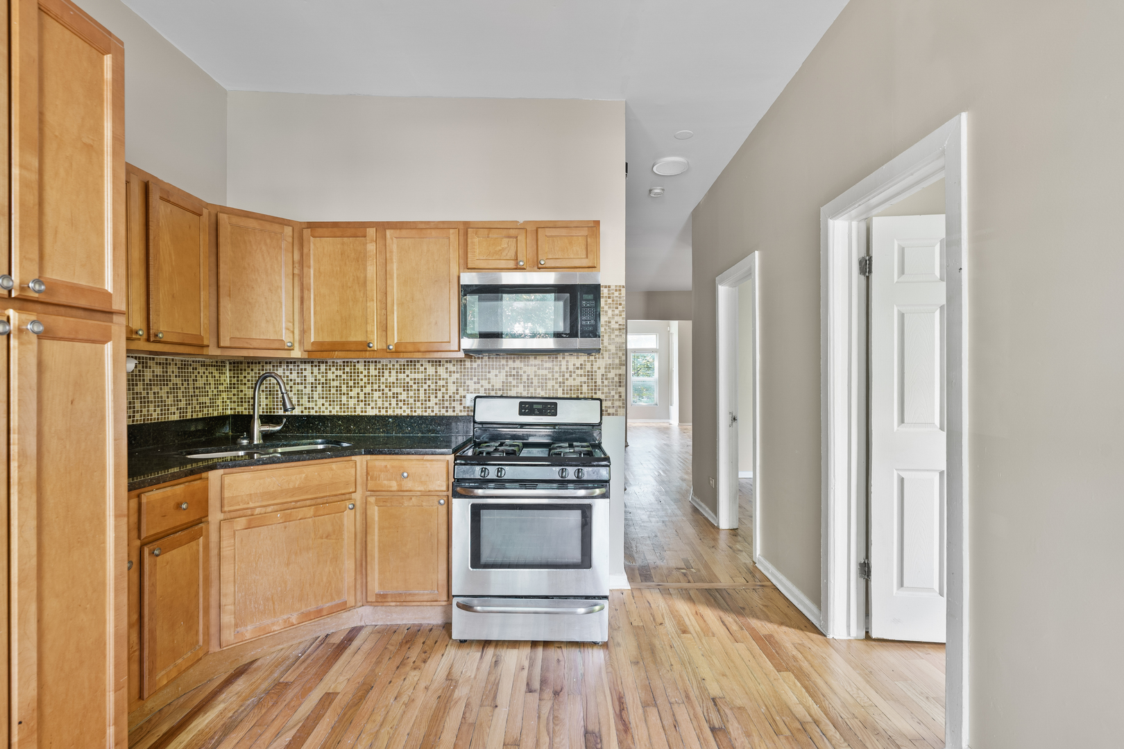 3344 W Fulton Boulevard Property Photo 9