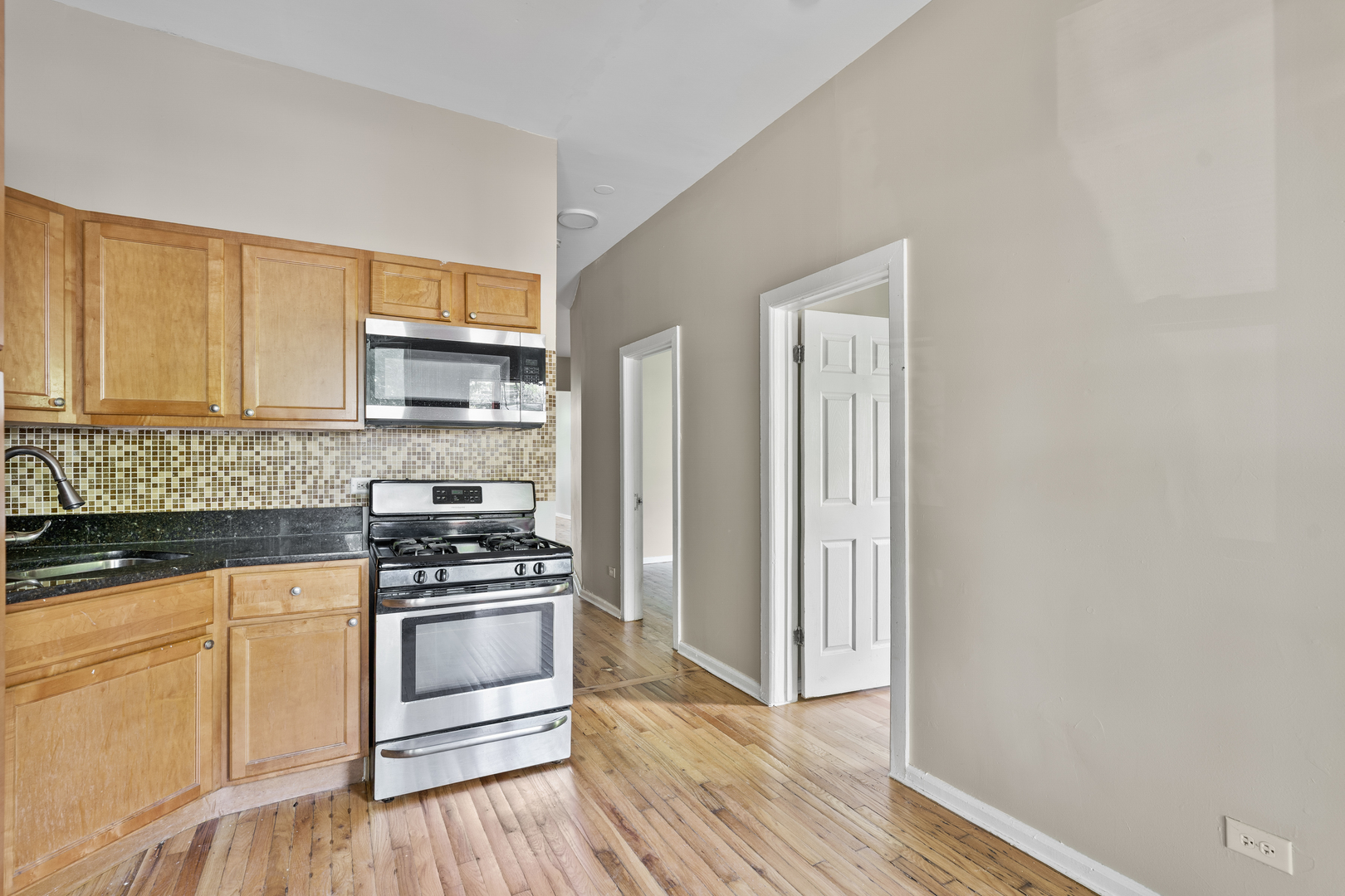 3344 W Fulton Boulevard Property Photo 10