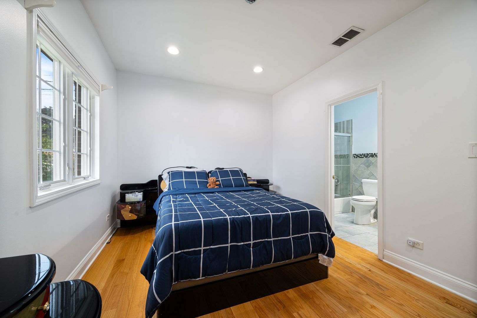 5900 Crain Street Property Photo 18