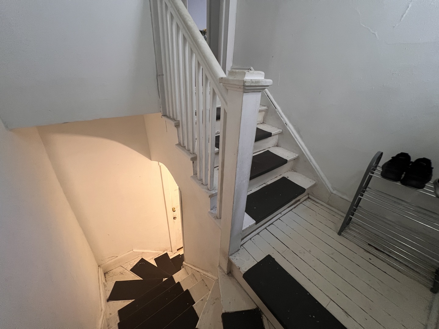 2207 N Lawndale Avenue Property Photo 12