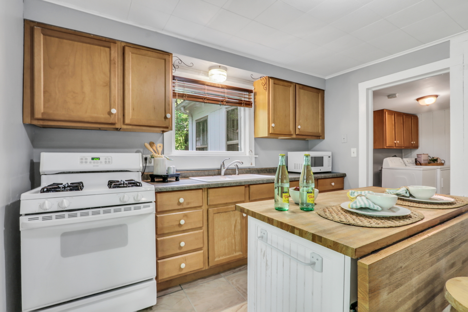 13701 Wadsworth Road Property Photo 14