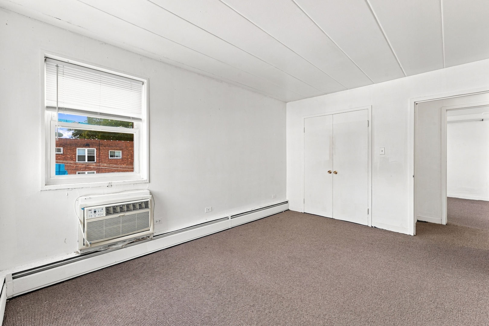 2025 W Granville Avenue 412 Property Photo 3