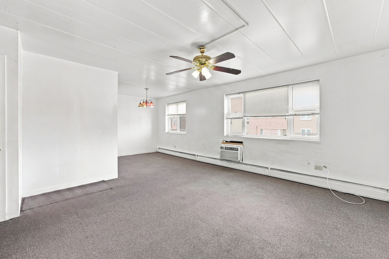 2025 W Granville Avenue 412 Property Photo 4