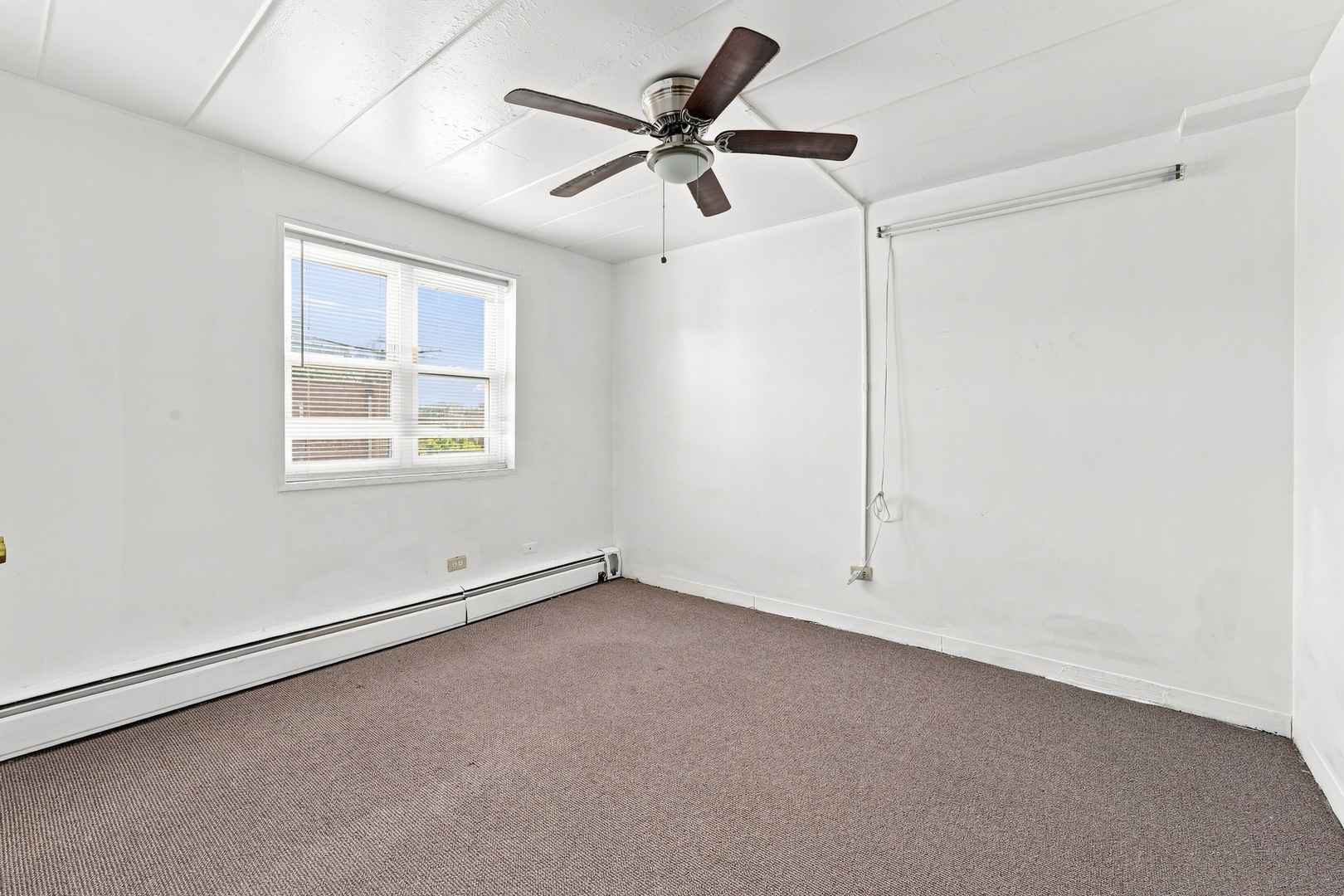 2025 W Granville Avenue 412 Property Photo 10